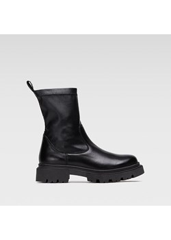 Botki Lasocki EST-DONNA-24 ze sklepu ccc.eu w kategorii Workery damskie - zdjęcie 186742801