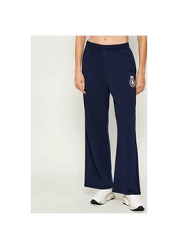 Tommy Hilfiger Spodnie dresowe | Relaxed fit ze sklepu Gomez Fashion Store w kategorii Spodnie damskie - zdjęcie 186750930