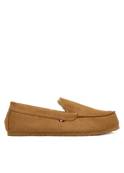 Kapcie Tommy Hilfiger M Driver House FM0FM05617 Brązowy ze sklepu eobuwie.pl w kategorii Kapcie męskie - zdjęcie 186751300