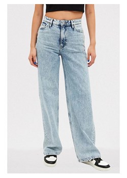 Monki Dżinsy - Comfort fit - w kolorze błękitnym ze sklepu Limango Polska w kategorii Jeansy damskie - zdjęcie 186757123