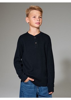 Sinsay - Bawełniana bluzka z ozdobnymi guzikami - granatowy ze sklepu Sinsay w kategorii T-shirty chłopięce - zdjęcie 186761971
