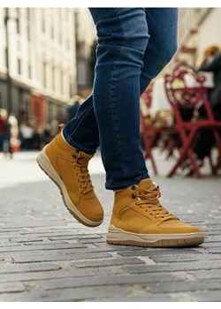Sinsay - Ocieplane sneakersy za kostkę - żółty ze sklepu Sinsay w kategorii Buty zimowe męskie - zdjęcie 186762431