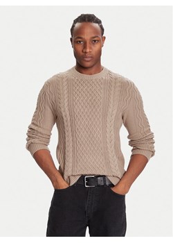 Tommy Jeans Sweter DM0DM22101 Brązowy Regular Fit ze sklepu MODIVO w kategorii Swetry męskie - zdjęcie 186762752