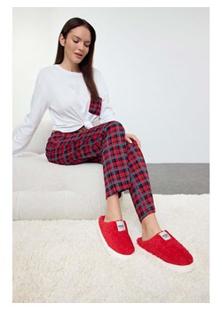 trendyol Kapcie w kolorze czerwonym - id: 17849096 - marki Trendyol - 186769984 trendyol Kapcie w kolorze czerwonym ze sklepu Limango Polska w kategorii Kapcie damskie - zdjęcie 186769984