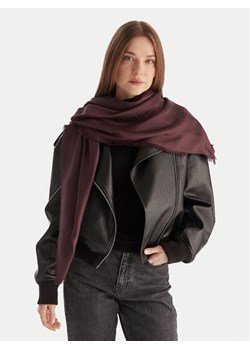 Szal Calvin Klein Emblem Aop Tonal LV04D8063G Bordowy ze sklepu eobuwie.pl w kategorii Szaliki i chusty damskie - zdjęcie 186770590