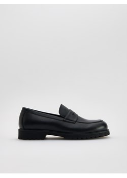 Reserved - Loafersy z imitacji skóry - czarny ze sklepu Reserved w kategorii Półbuty męskie - zdjęcie 186775163