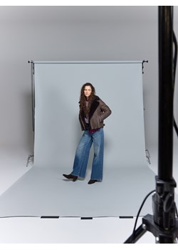 Reserved - Jeansy wide leg z przetarciami - indigo jeans ze sklepu Reserved w kategorii Jeansy damskie - zdjęcie 186783431