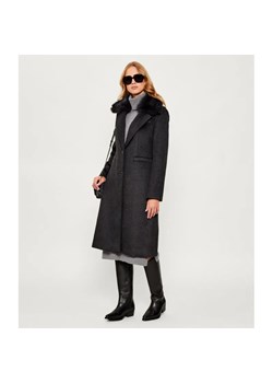 GUESS Płaszcz KAROLE | z dodatkiem wełny ze sklepu Gomez Fashion Store w kategorii Płaszcze damskie - zdjęcie 186784952