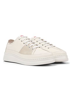 Camper Skórzane sneakersy w kolorze kremowym ze sklepu Limango Polska w kategorii Buty sportowe damskie - zdjęcie 186788763