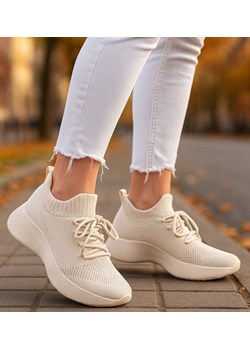 Beżowe buty sportowe na niskim koturnie i platformie /F5-2 13540 T236/ ze sklepu Pantofelek24.pl w kategorii Buty sportowe damskie - zdjęcie 186790720
