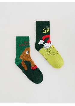 Reserved - Skarpetki Grinch 2 pack - ciemnozielony - id: 002HJ-79X - marki Reserved - 186797321 Reserved - Skarpetki Grinch 2 pack - ciemnozielony ze sklepu Reserved w kategorii Skarpetki dziecięce - zdjęcie 186797321