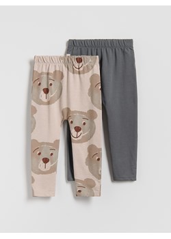 Reserved - Bawełniane spodnie 2 pack - ciemnoszary - id: 066FO-90X - marki Reserved - 186797402 Reserved - Bawełniane spodnie 2 pack - ciemnoszary ze sklepu Reserved w kategorii Spodnie chłopięce - zdjęcie 186797402