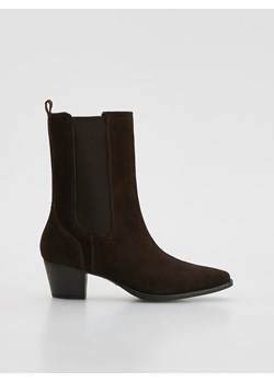 Reserved - Zamszowe botki na obcasie - ciemnobrązowy ze sklepu Reserved w kategorii Botki - zdjęcie 186798004