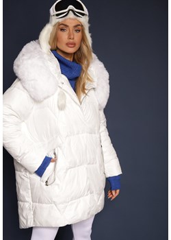 Biała Pudełkowa Kurtka Pikowana Ozdobiona Odpinanym Futerkiem i Suwakiem Hedizelle ze sklepu renee.pl w kategorii Kurtki damskie - zdjęcie 186807504