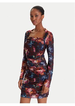 Guess Sukienka koktajlowa W5BK65 KCZC2 Kolorowy Slim Fit ze sklepu MODIVO w kategorii Sukienki - zdjęcie 186811111