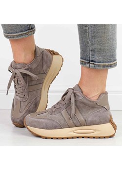 Beżowe skórzane sneakersy damskie na platformie T.Sokolski Z24-276 ze sklepu suzana.pl w kategorii Buty sportowe damskie - zdjęcie 186815194