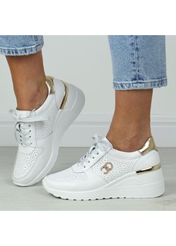 Białe skórzane sneakersy damskie S.Barski 810 ze sklepu suzana.pl w kategorii Buty sportowe damskie - zdjęcie 186815330