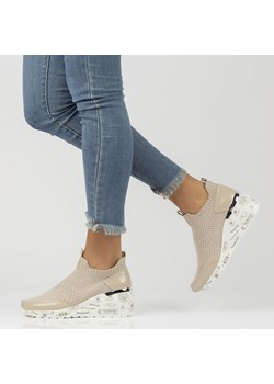 Beżowe sneakersy damskie na koturnie Filippo Dp3551/22 ze sklepu suzana.pl w kategorii Półbuty damskie - zdjęcie 186815340