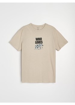 Sinsay - Bawełniana koszulka z napisem - beżowy ze sklepu Sinsay w kategorii T-shirty męskie - zdjęcie 186825760