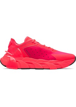 Buty treningowe uniseks Under Armour UA Halo Trainer - czerwone ze sklepu Sportstylestory.com w kategorii Buty sportowe męskie - zdjęcie 186825800