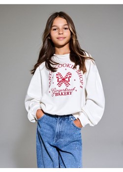 Sinsay - Bluza crewneck z haftowanym napisem - kremowy - id: 089GC-01X - marki Sinsay - 187049134 Sinsay - Bluza crewneck z haftowanym napisem - kremowy ze sklepu Sinsay w kategorii Bluzy dziewczęce - zdjęcie 187049134