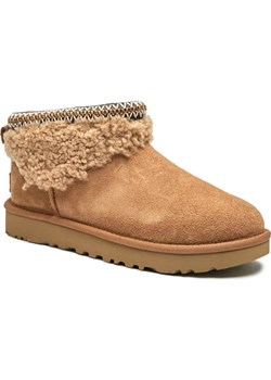 UGG Skórzane śniegowce MAXI CURLY - id: UG245W000042008 - marki UGG - 187187821 UGG Skórzane śniegowce MAXI CURLY ze sklepu Gomez Fashion Store w kategorii Śniegowce damskie - zdjęcie 187187821