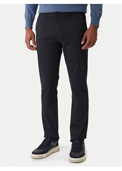 BOSS Chinosy 50547719 Czarny Slim Fit ze sklepu MODIVO w kategorii Spodnie męskie - zdjęcie 187188122
