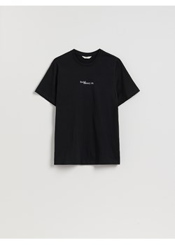 Reserved - T-shirt regular fit z nadrukiem - czarny - id: 432EX-99X - marki Reserved - 187189162 Reserved - T-shirt regular fit z nadrukiem - czarny ze sklepu Reserved w kategorii T-shirty męskie - zdjęcie 187189162