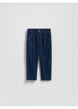 Reserved - Klasyczne jeansy - granatowy ze sklepu Reserved w kategorii Spodnie chłopięce - zdjęcie 187196420