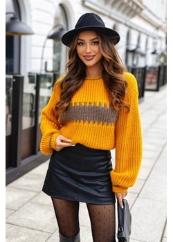 krótki sweter karla z szerokimi rękawami polski produkt j&k premium - musztarda - id: 9597 - marki J&k - 187207842 krótki sweter karla z szerokimi rękawami polski produkt j&k premium - musztarda ze sklepu STYLOWO w kategorii Swetry damskie - zdjęcie 187207842