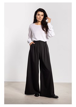 Awama Spodnie w kolorze czarnym ze sklepu Limango Polska w kategorii Spodnie damskie - zdjęcie 187210000