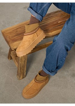 Sinsay - Botki z imitacji zamszu - brązowy - id: 171FW-82X - marki Sinsay - 187218214 Sinsay - Botki z imitacji zamszu - brązowy ze sklepu Sinsay w kategorii Śniegowce damskie - zdjęcie 187218214