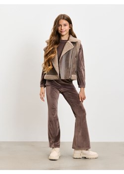 Sinsay - Komplet: bluza i spodnie z welurowym wykończeniem - brązowy - id: 112FA-88X - marki Sinsay - 187225382 Sinsay - Komplet: bluza i spodnie z welurowym wykończeniem - brązowy ze sklepu Sinsay w kategorii Komplety dziewczęce - zdjęcie 187225382