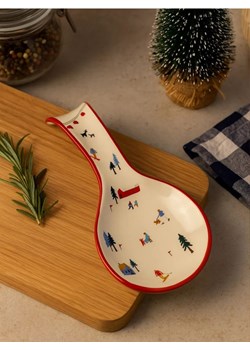 Sinsay - Zimowa ceramiczna podstawka pod łyżkę z motywem narciarskim - biały - id: 829GD-00X - marki Sinsay - 187225560 Sinsay - Zimowa ceramiczna podstawka pod łyżkę z motywem narciarskim - biały ze sklepu Sinsay w kategorii Misy i tace dekoracyjne - zdjęcie 187225560