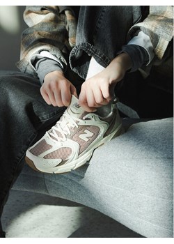 New Balance Sneakersy U530SUA Beżowy - id: 0000305665744 - marki New Balance - 187233160 New Balance Sneakersy U530SUA Beżowy ze sklepu MODIVO w kategorii Buty sportowe damskie - zdjęcie 187233160