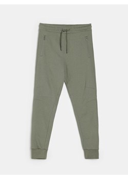 Sinsay - Spodnie dresowe jogger - zielony - id: 010EV-97X - marki Sinsay - 187236174 Sinsay - Spodnie dresowe jogger - zielony ze sklepu Sinsay w kategorii Spodnie męskie - zdjęcie 187236174