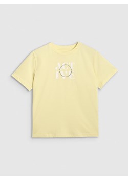 Damski t-shirt z nadrukiem 4F 4FRAW25TTSHF3229 - żółty ze sklepu Sportstylestory.com w kategorii Bluzki damskie - zdjęcie 187240074