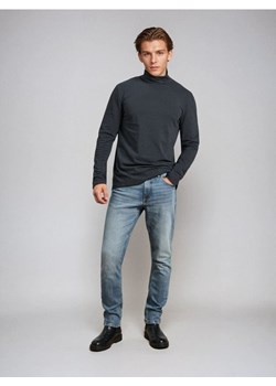 Sinsay - Jeansy slim fit z efektem sprania - zielony - id: 475FB-60J - marki Sinsay - 187246141 Sinsay - Jeansy slim fit z efektem sprania - zielony ze sklepu Sinsay w kategorii Jeansy męskie - zdjęcie 187246141