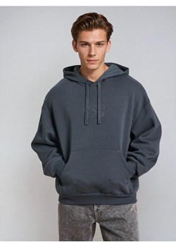 Sinsay - Bluza hoodie basic - niebieski ze sklepu Sinsay w kategorii Bluzy męskie - zdjęcie 187246152