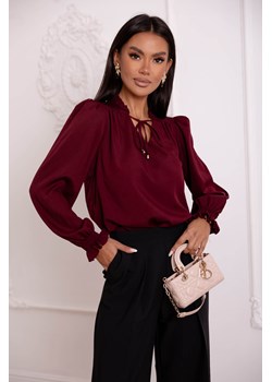 BLUZKA Z FALBANKĄ POD SZYJĄ I NA RĘKAWACH- BORDOWA - id: 20642 - marki Olika - 187249851 BLUZKA Z FALBANKĄ POD SZYJĄ I NA RĘKAWACH- BORDOWA ze sklepu olika.com.pl w kategorii Bluzki damskie - zdjęcie 187249851