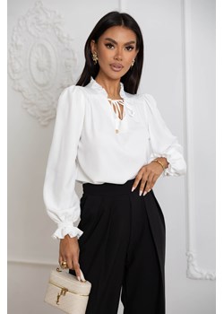 BLUZKA Z FALBANKĄ POD SZYJĄ I NA RĘKAWACH- ECRU - id: 20641 - marki Olika - 187249870 BLUZKA Z FALBANKĄ POD SZYJĄ I NA RĘKAWACH- ECRU ze sklepu olika.com.pl w kategorii Bluzki damskie - zdjęcie 187249870