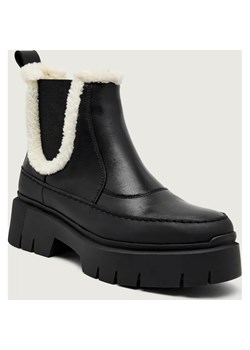 HUGO Skórzane sztyblety Kris_ChBootie_FRLT | shearling - id: BU255W000050001 - marki Hugo Boss - 187255542 HUGO Skórzane sztyblety Kris_ChBootie_FRLT | shearling ze sklepu Gomez Fashion Store w kategorii Botki - zdjęcie 187255542