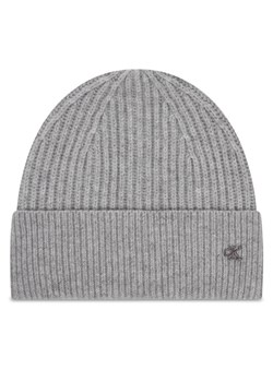 Czapka Calvin Klein Ck Metal Wool Beanie LV04D8032G Szary - id: 8719849937591 - marki Calvin Klein - 187256381 Czapka Calvin Klein Ck Metal Wool Beanie LV04D8032G Szary ze sklepu eobuwie.pl w kategorii Czapki zimowe damskie - zdjęcie 187256381