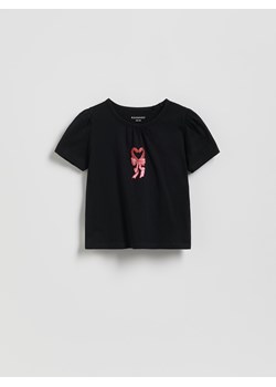 Reserved - Bawełniany T-shirt z haftem - czarny - id: 571FT-99X - marki Reserved - 187258194 Reserved - Bawełniany T-shirt z haftem - czarny ze sklepu Reserved w kategorii Bluzki dziewczęce - zdjęcie 187258194