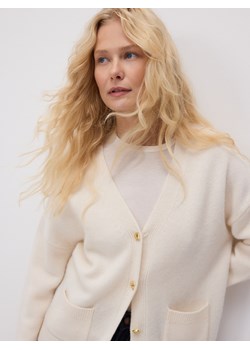 Reserved - Wełniany kardigan - kremowy - id: 606FW-02X - marki Reserved - 187258264 Reserved - Wełniany kardigan - kremowy ze sklepu Reserved w kategorii Swetry damskie - zdjęcie 187258264