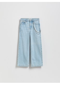 Reserved - Jeansy straight z łańcuszkiem - niebieski - id: 822FF-50J - marki Reserved - 187260412 Reserved - Jeansy straight z łańcuszkiem - niebieski ze sklepu Reserved w kategorii Spodnie dziewczęce - zdjęcie 187260412