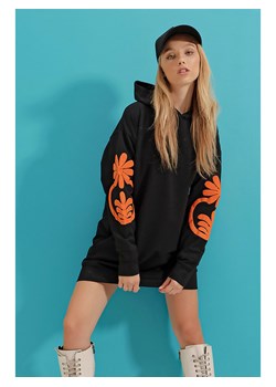 Trend Alaçatı Stili Bluza w kolorze czarno-pomarańczowym ze sklepu Limango Polska w kategorii Bluzy damskie - zdjęcie 187262731