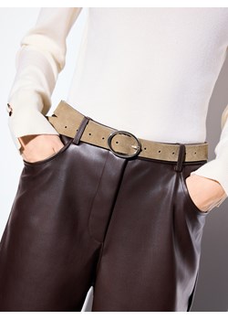 Mohito - Zamszowy pasek - oliwkowy - id: 784GK-91X - marki Mohito - 187262921 Mohito - Zamszowy pasek - oliwkowy ze sklepu Mohito w kategorii Opaski damskie - zdjęcie 187262921