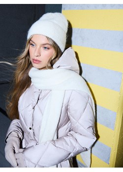 Mohito - Czapka beanie z wełną alpaki - biały - id: 960HI-00X - marki Mohito - 187262933 Mohito - Czapka beanie z wełną alpaki - biały ze sklepu Mohito w kategorii Czapki zimowe damskie - zdjęcie 187262933