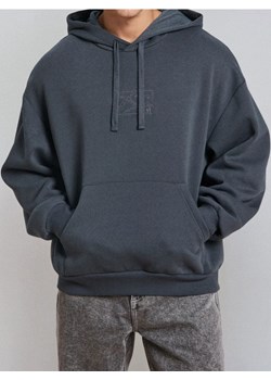 Sinsay - Bluza hoodie basic - niebieski - id: 5040O-95X - marki Sinsay - 187266352 Sinsay - Bluza hoodie basic - niebieski ze sklepu Sinsay w kategorii Bluzy męskie - zdjęcie 187266352